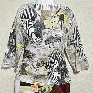 Allison Daley Y2K 2000s White Yellow Zebra Newsprint Beaded Graphic Half Sleeve